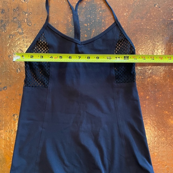 Lorna Jane Black Tank Top. Side Mesh. Extra Small. - Picture 7 of 8